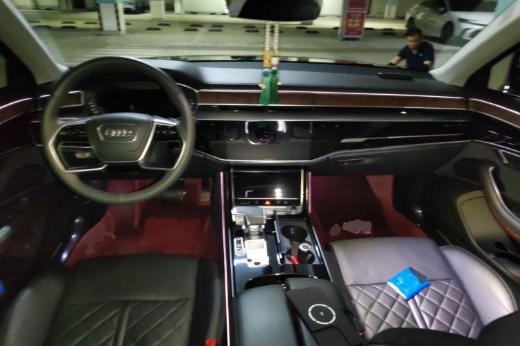 Used Audi A8  Center Console