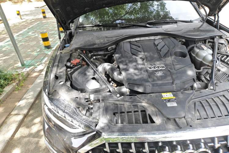 Used Audi A8 2023 A8L 50 TFSI quattro Prestige Edition Engine Bay Right