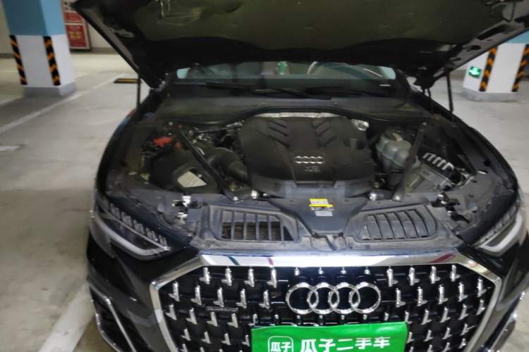 Used Audi A8  Engine Bay Right