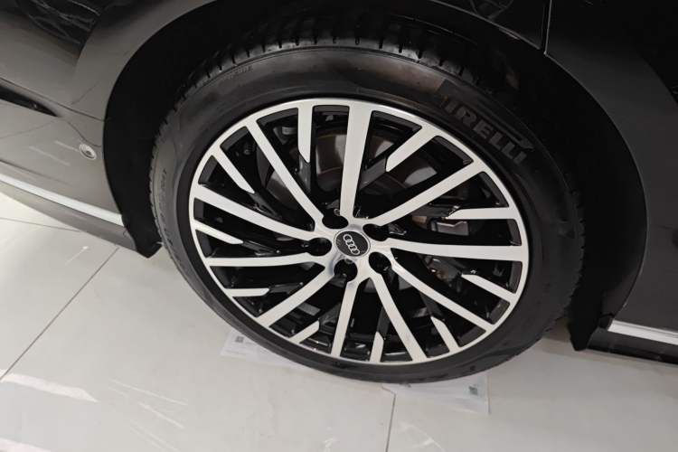 Used Audi A8 2023 A8L 55 TFSI quattro Flagship Model Exterior 5