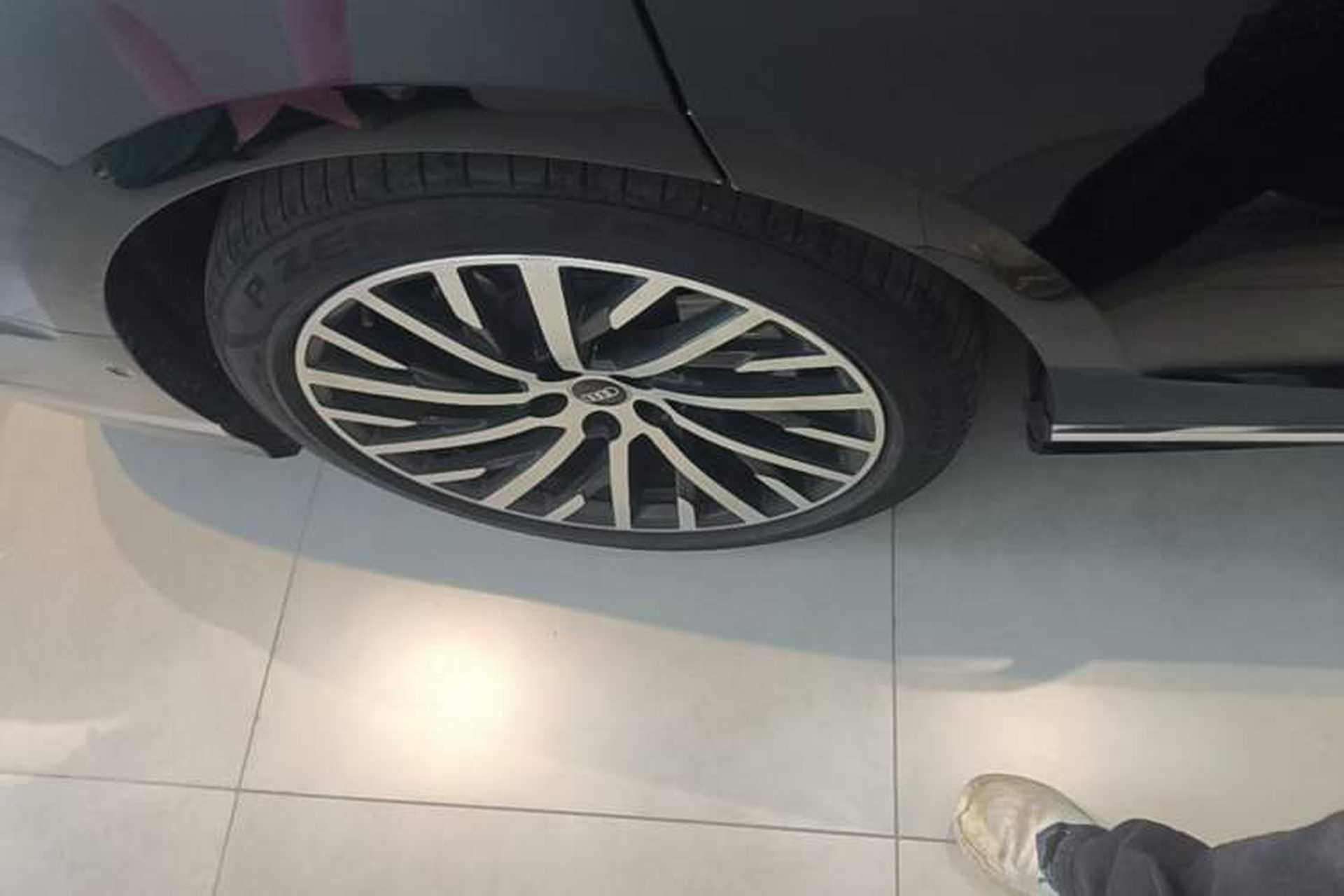 Used Audi A8 2023 A8L 55 TFSI quattro Flagship Model Exterior 5