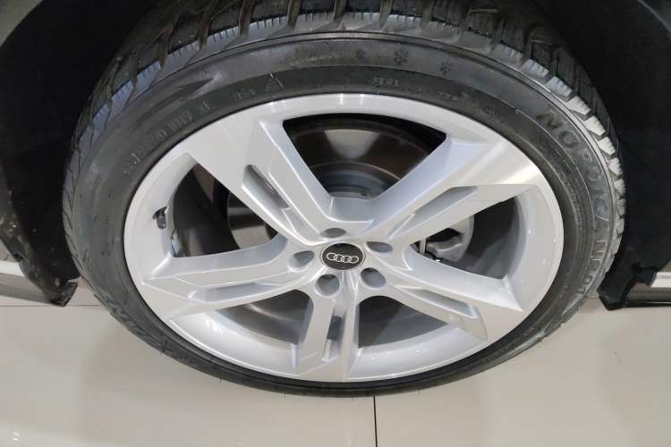 Used Audi A8 2023 A8L 50 TFSI quattro Prestige Edition Exterior 8