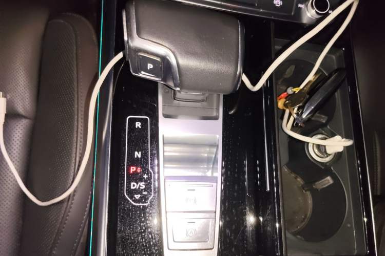 Used Audi A8 2023 A8L 55 TFSI quattro Flagship Model Gear Lever
