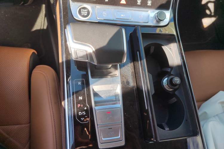 Used Audi A8 2023 A8L 55 TFSI quattro Flagship Model Gear Lever