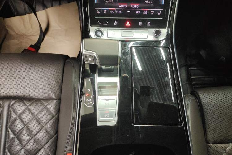 Used Audi A8 2023 A8L 50 TFSI quattro Prestige Edition Gear Lever