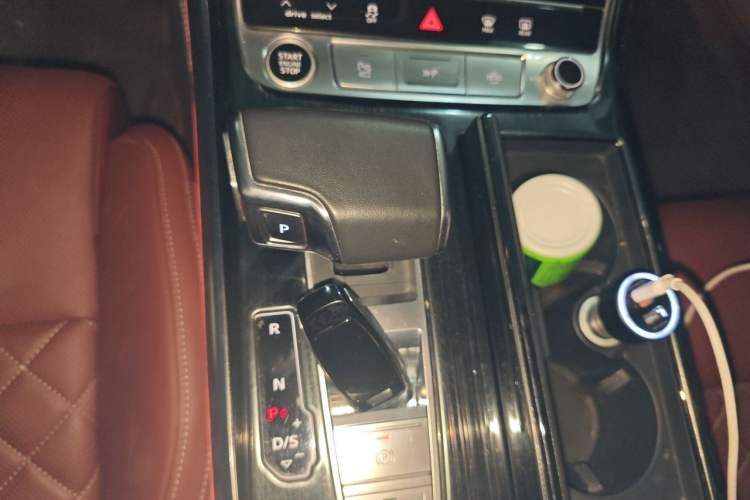 Used Audi A8 2023 A8L 50 TFSI quattro Prestige Edition Gear Lever