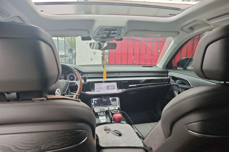 Used Audi A8 2023 A8L 45 TFSI quattro Luxury Model Headliner