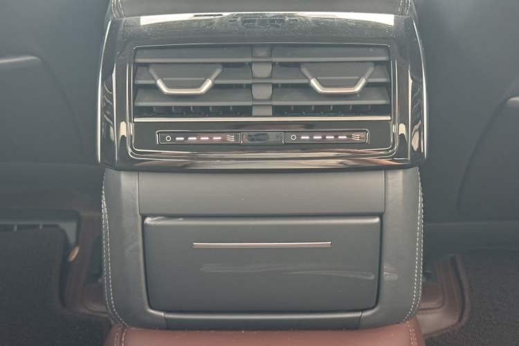 Used Audi A8 2023 A8L 50 TFSI quattro Prestige Edition Interior 4