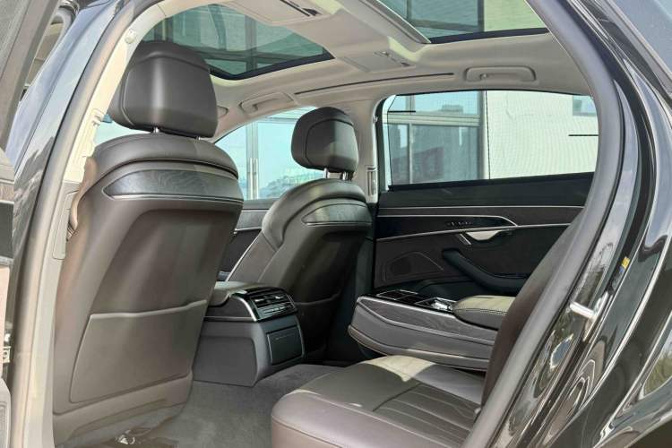 Used Audi A8 2023 A8L 45 TFSI quattro Luxury Model Interior 4