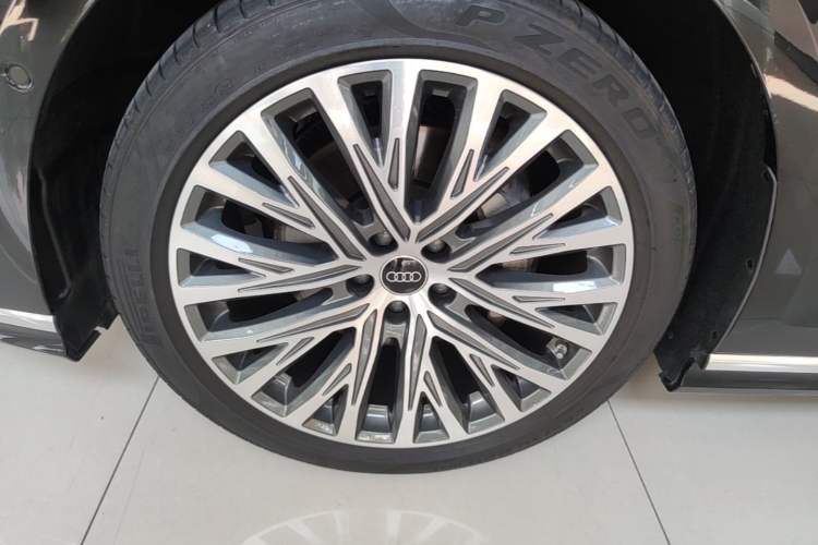 Used Audi A8 2023 A8L 50 TFSI quattro Prestige Edition Left Front Wheel Hub