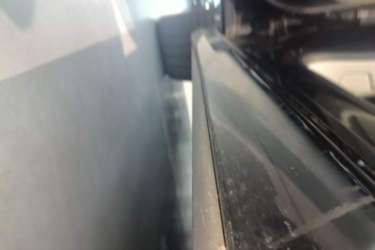 Used Audi A8 2023 A8L 55 TFSI quattro Flagship Model Left Side Sill