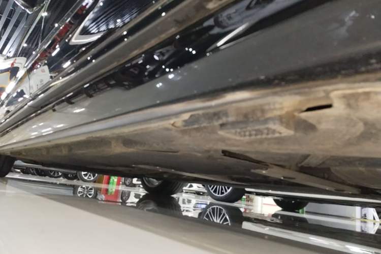 Used Audi A8 2023 A8L 50 TFSI quattro Prestige Edition Left Side Sill