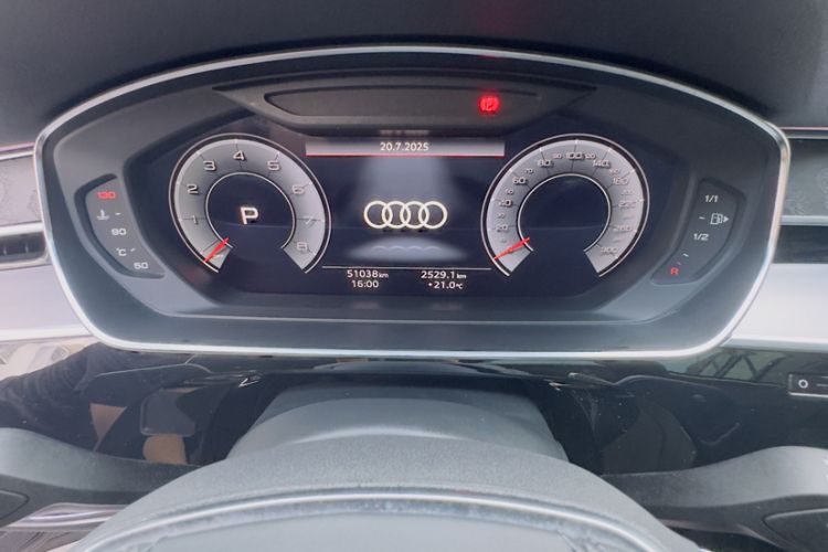 Used Audi A8 2023 A8L 50 TFSI quattro Prestige Edition Odometer Close Up