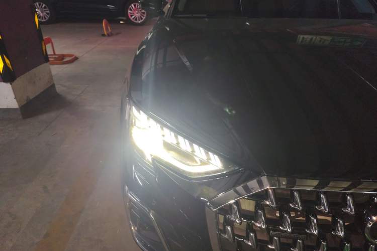 Used Audi A8 2023 A8L 55 TFSI quattro Flagship Model Right Front Headlight