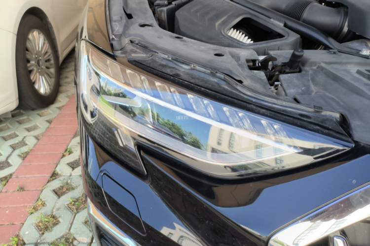 Used Audi A8 2023 A8L 55 TFSI quattro Flagship Model Right Front Headlight