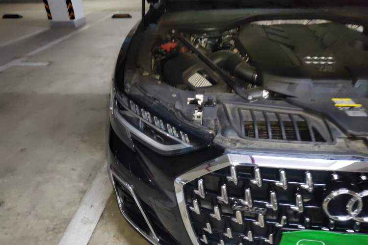 Used Audi A8  Right Front Headlight