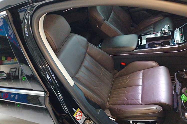 Used Audi A8 2023 A8L 45 TFSI quattro Luxury Model Right Front Seat
