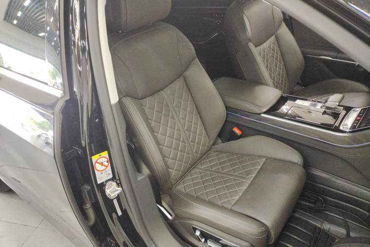Used Audi A8 2023 A8L 50 TFSI quattro Prestige Edition Right Front Seat