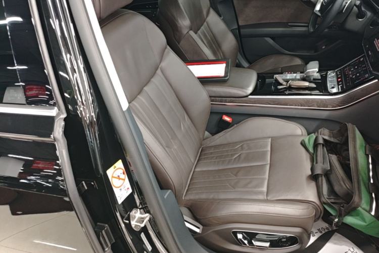 Used Audi A8 2023 A8L 45 TFSI quattro Luxury Model Right Front Seat