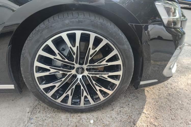 Used Audi A8 2023 A8L 50 TFSI quattro Prestige Edition Right Front Wheel Hub