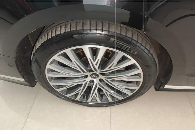 Used Audi A8 2023 A8L 50 TFSI quattro Prestige Edition Right Rear Wheel Hub