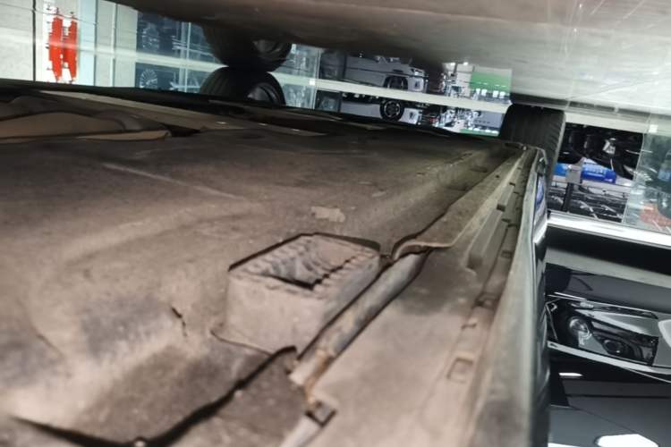 Used Audi A8 2023 A8L 50 TFSI quattro Prestige Edition Right Side Sill