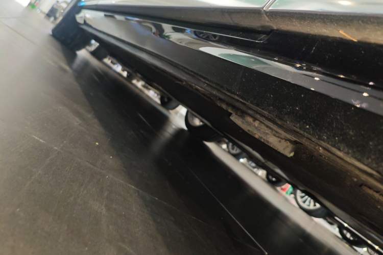 Used Audi A8 2023 A8L 50 TFSI quattro Prestige Edition Right Side Sill