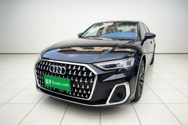 Audi A8 2023 A8L 50 TFSI quattro Prestige Edition usado