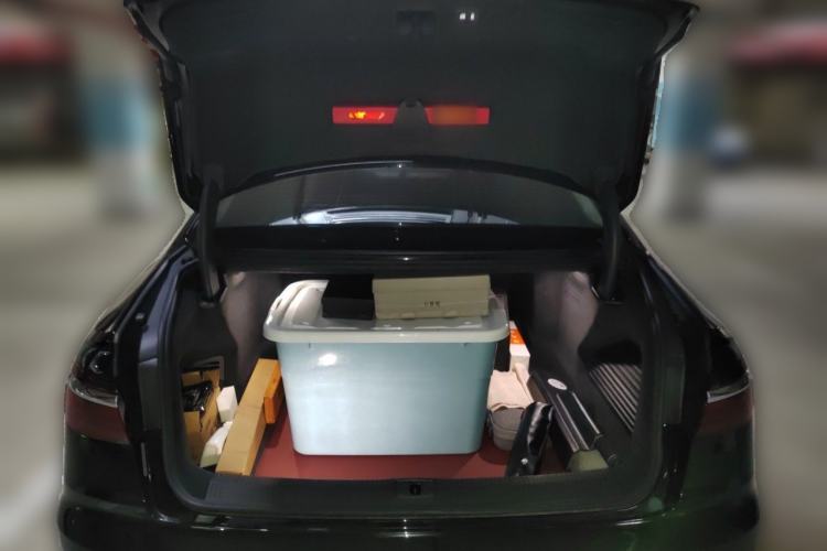 Used Audi A8  Trunk