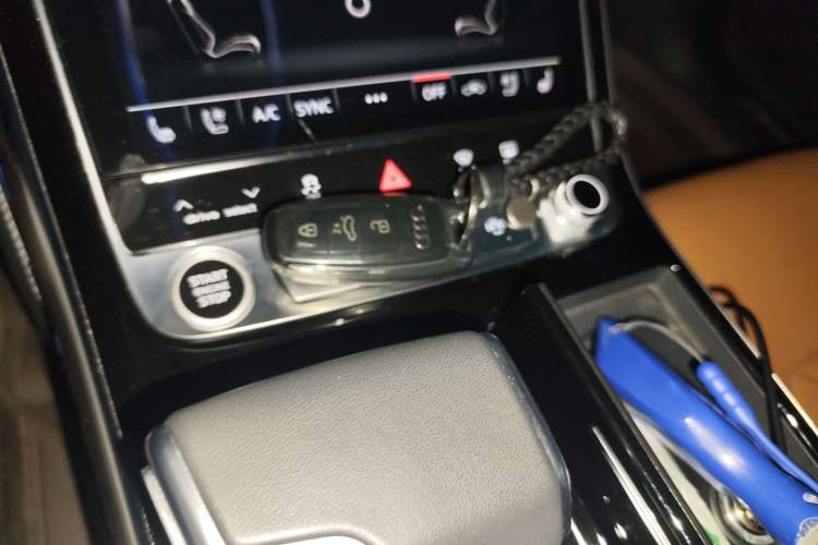 Used Audi A8 2023 A8L 55 TFSI quattro Flagship Model Vehicle Key