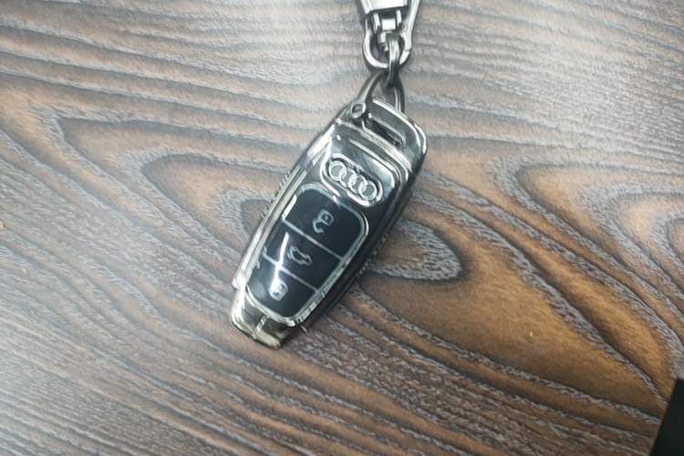 Used Audi A8 2023 A8L 50 TFSI quattro Prestige Edition Vehicle Key
