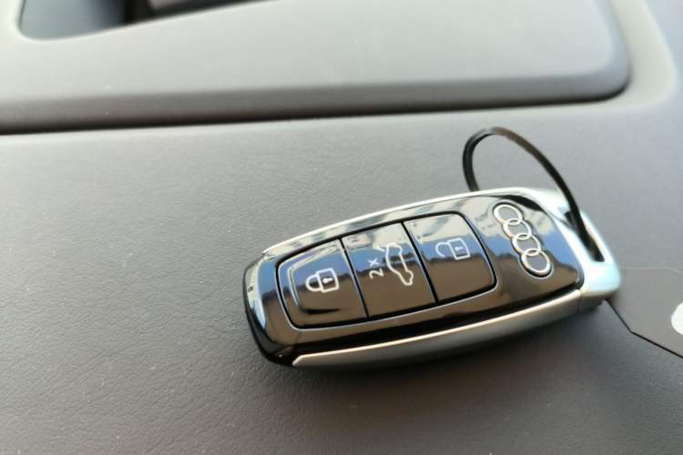Used Audi A8 2023 A8L 55 TFSI quattro Flagship Model Vehicle Key