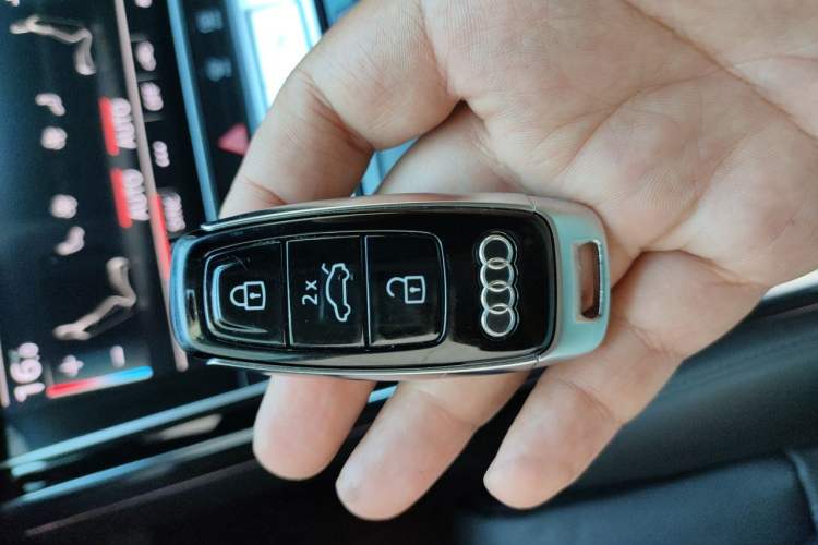 Used Audi A8 2023 A8L 45 TFSI quattro Luxury Model Vehicle Key