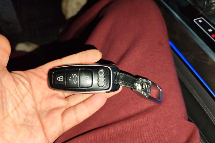 Used Audi A8 2023 A8L 50 TFSI quattro Prestige Edition Vehicle Key