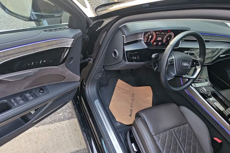 Used Audi A8 2024 A8L 55 TFSI quattro Flagship Model Driver Seat