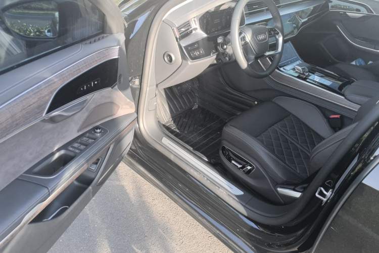 Used Audi A8  Driver Seat