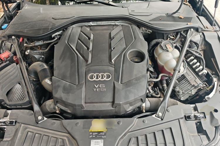 Used Audi A8 2024 A8L 55 TFSI quattro Flagship Model Engine Bay
