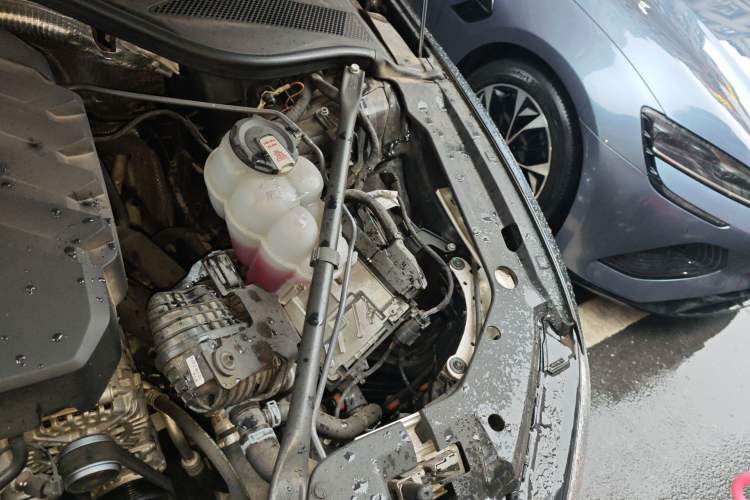 Used Audi A8 2024 A8L 45 TFSI quattro Luxury Model Engine Bay Left