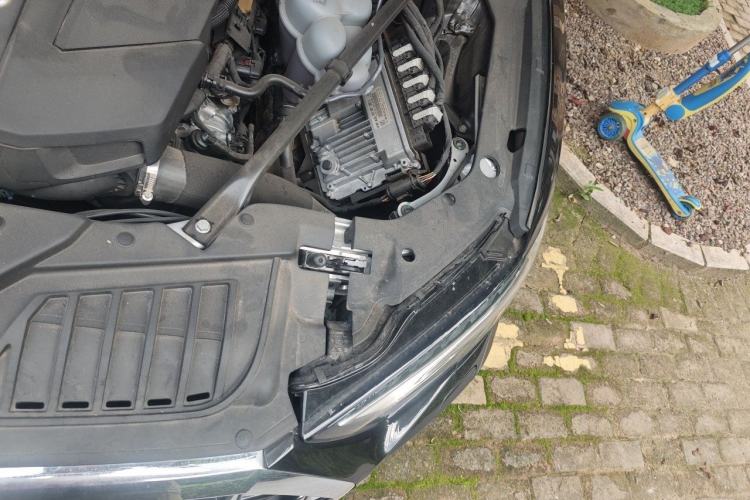 Used Audi A8 2024 A8L 50 TFSI quattro Prestige Edition Engine Bay Left