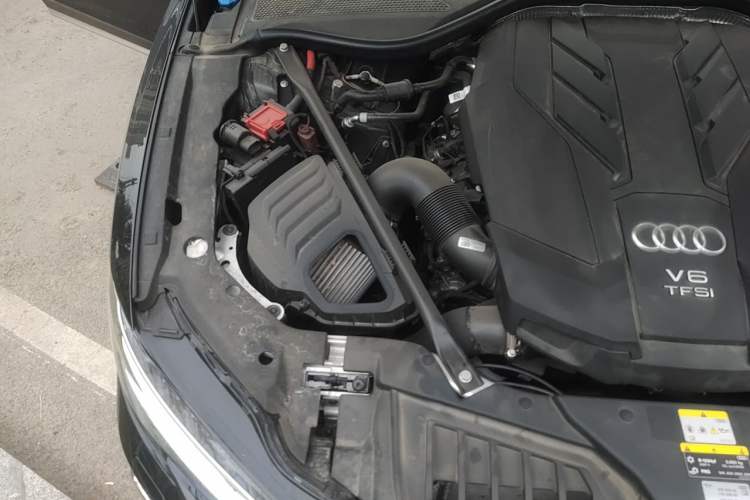 Used Audi A8 2024 A8L 50 TFSI quattro Prestige Edition Engine Bay Right