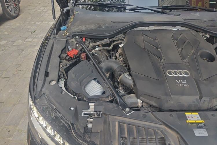 Used Audi A8 2024 A8L 50 TFSI quattro Prestige Edition Engine Bay Right