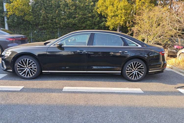 Used Audi A8 2024 A8L 55 TFSI quattro Flagship Model Exterior 6