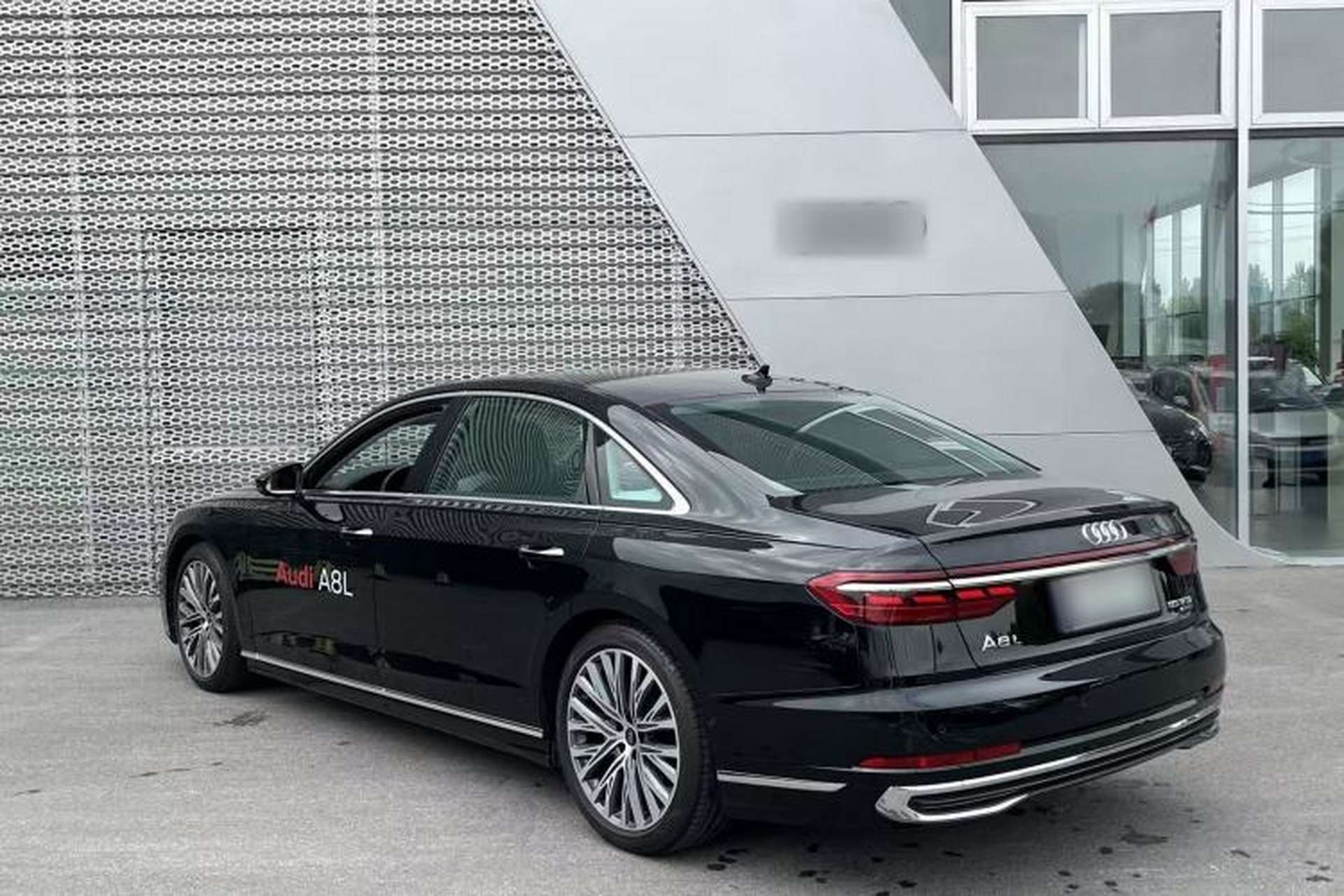 Used Audi A8 2024 A8L 50 TFSI quattro Prestige Edition Exterior 6