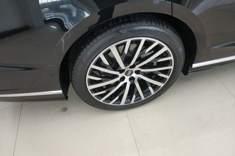 Used Audi A8 2024 A8L 55 TFSI quattro Flagship Model Exterior 8