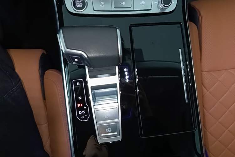 Used Audi A8 2024 A8L 50 TFSI quattro Prestige Edition Gear Lever