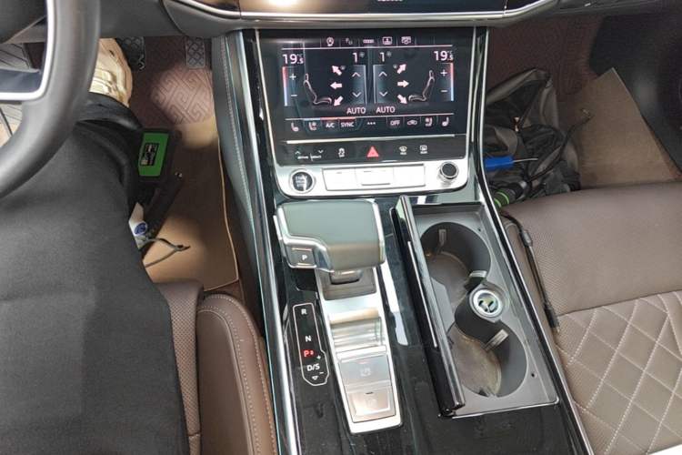 Used Audi A8 2024 A8L 50 TFSI quattro Prestige Edition Gear Lever
