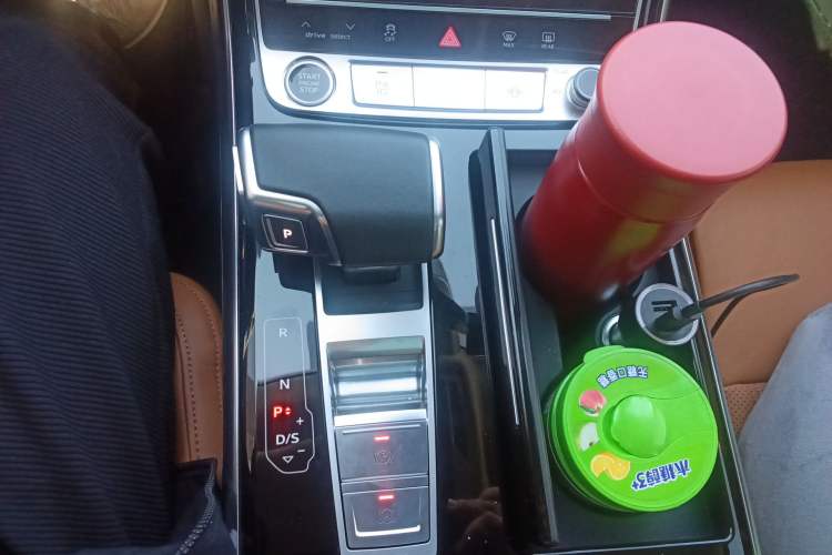 Used Audi A8 2024 A8L 45 TFSI quattro Luxury Model Gear Lever