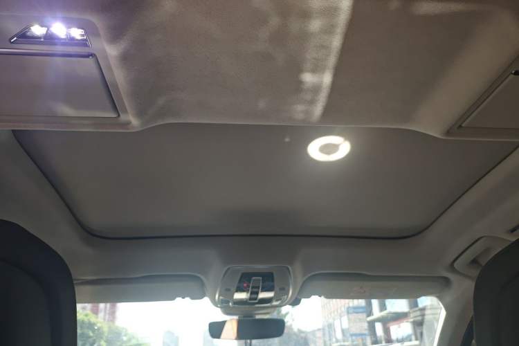 Used Audi A8 2024 A8L 55 TFSI quattro Flagship Model Headliner