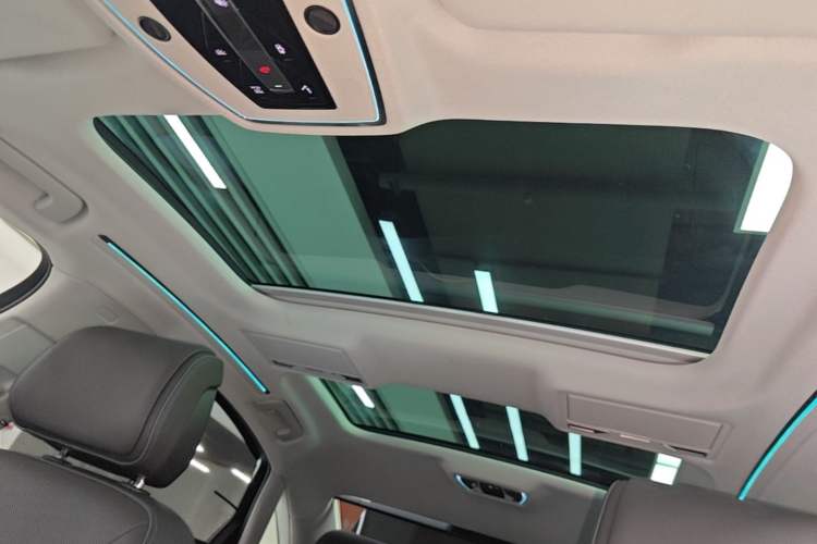 Used Audi A8 2024 A8L 50 TFSI quattro Prestige Edition Headliner