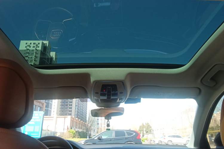 Used Audi A8 2024 A8L 45 TFSI quattro Luxury Model Headliner